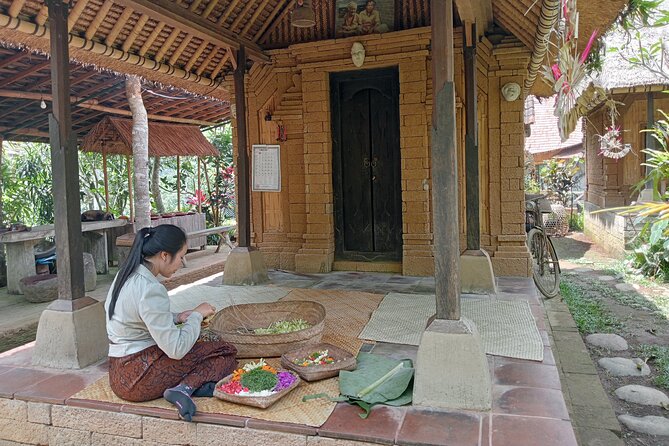 Penglipuran Village Waterfall Swing Private Guided Tour - Lunch at Warung Pande Egi: where the day gets delicious
