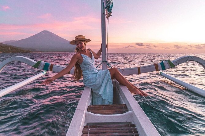 Private Full-Day Lovina Dolphin Watching and Snorkeling Boat Tour - Lovina Beach boat time: sunrise dolphin watching with your own captain
