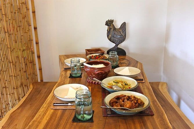 Private Javanese Cooking Class with Dotty in Tumbak Bayuh, Canggu - How close is this to Tanah Lot and Canggu?