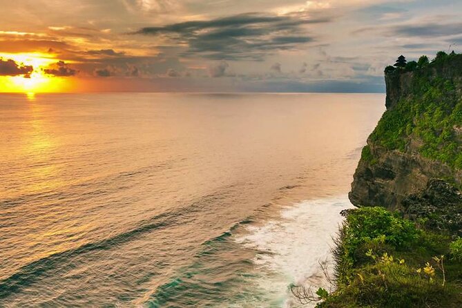 Private Tour: Amazing 3 Days Bali Sightseeing Tour Package with Airport Transfer - Airport pickup and timing: getting your Day 1 beach and Uluwatu right