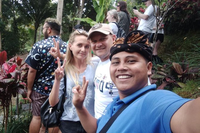 Private Tour: Handara Iconic Gate, rice terrace & Ulundanu Temple - Who should book this private tour (and who might not)
