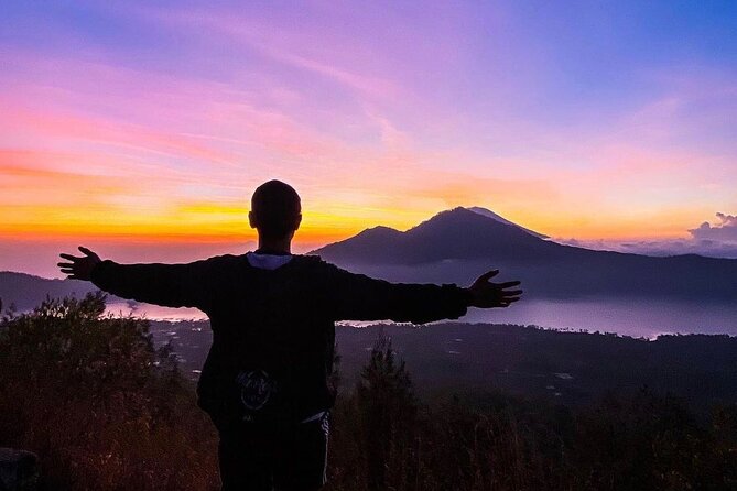 Sharing Mount Batur Sunrise Trekking And Natural Hot Spring - Summit breakfast at sunrise: calm, fuel, and big views