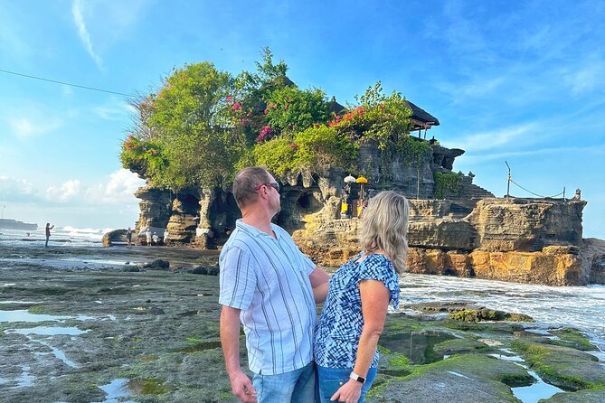 Tanah Lot Tour & North Bali Tour : All-Inclusive Best Experience - Tanah Lot Temple and Pura Batu Bolong: the sea-rock start