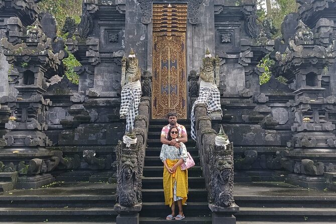 The Fantastic East Of Bali Private Guided Tour - Stop 1: Guwang Barong & Keris Dance and the meaning behind the drama