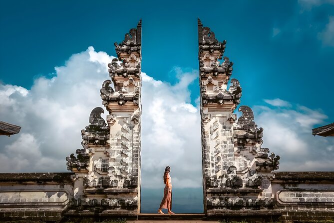 The Gates of Heaven Bali Tour : Bali Instagrammable Trip - Private, air-conditioned transport with an English-speaking driver