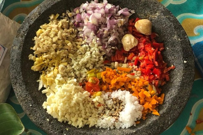 Traditional Tempeh Making & Cooking Balinese Cuisine - Cooking in an Open-Air Kitchen Studio: What the Workflow Feels Like
