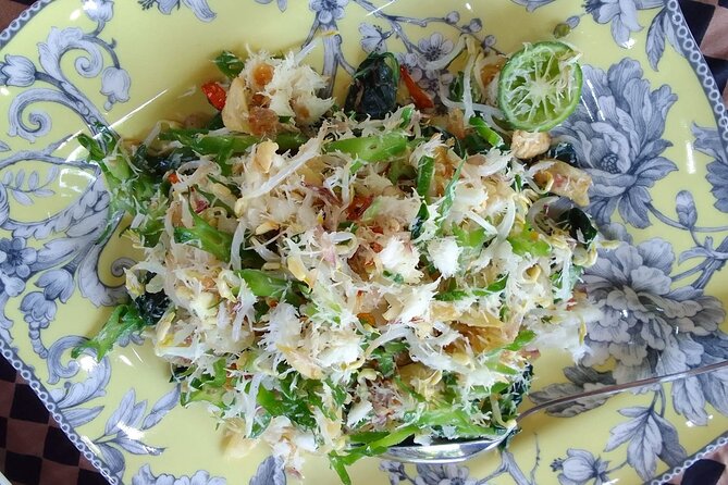 Traditional Tempeh Making & Cooking Balinese Cuisine - Sayur Urab and the Tempeh Role in Balinese Meals