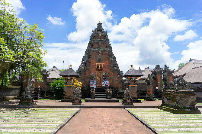 Ubud Bali: Rice Terrace, Waterfall and Tirta empul Day Tour - Tirta Empul Temple and melukat: the holy spring blessing that’s actually organized
