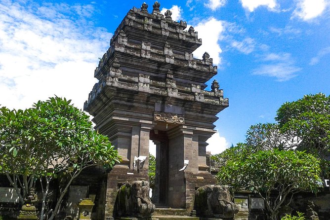 Ubud Cultural Day Tour: A Day for Balinese Cultural Experience - Celuk / Batuan / Mas art village time: browsing without the hassle