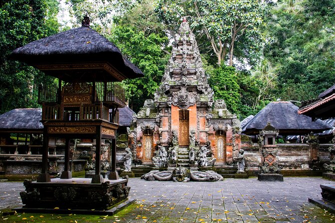 Ubud Experience | Full Day Private Tour in Ubud | FREE WIFI - Saraswati Temple, Batuan Temple, and Ubud art markets for real Bali texture
