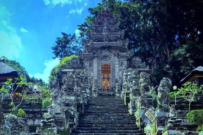 Ubud Kintamani Full Day Tour - Batubulan batik: watching dye and pattern work (30 minutes, free)