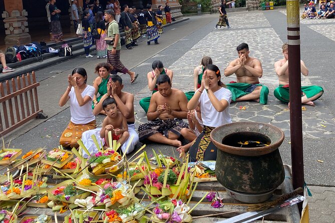 Ubud Private Tour: Monkey Forest, Rice Terrace, Temple, Waterfall - Tebasari Resto, Bar & Lounge: the lunch stop that breaks up the day