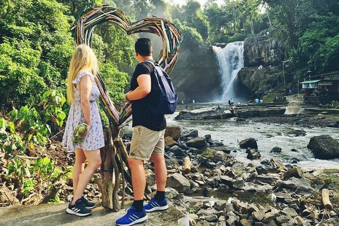 Ubud Tour - Ubud Highlight - Private Tour All inclusive - Stop 1: Tegenungan Waterfall, 15 meters of spray and green views