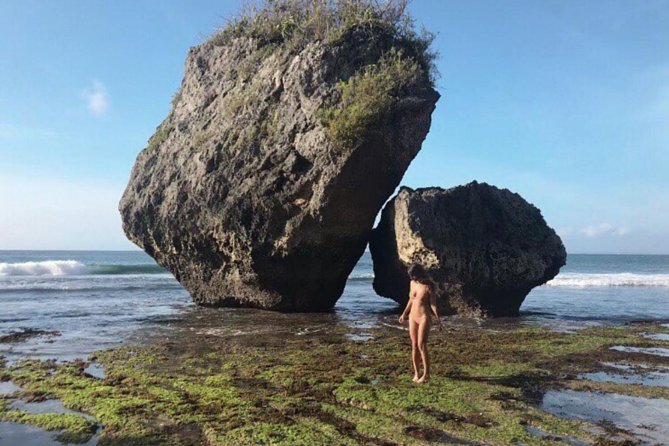 Uluwatu Instagram Tour: Unforgettable Beaches (Private & All-Inclusive) - Bingin Beach: white sand, towering cliffs, and wind check