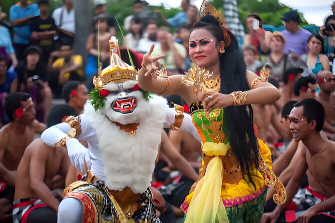 Uluwatu, Kecak Dance and Seafood Dinner Tour Packages - The people part: friendliness and help on the ground