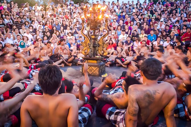 Uluwatu, Kecak Dance and Seafood Dinner Tour Packages - What to wear and pack (so you don’t suffer)