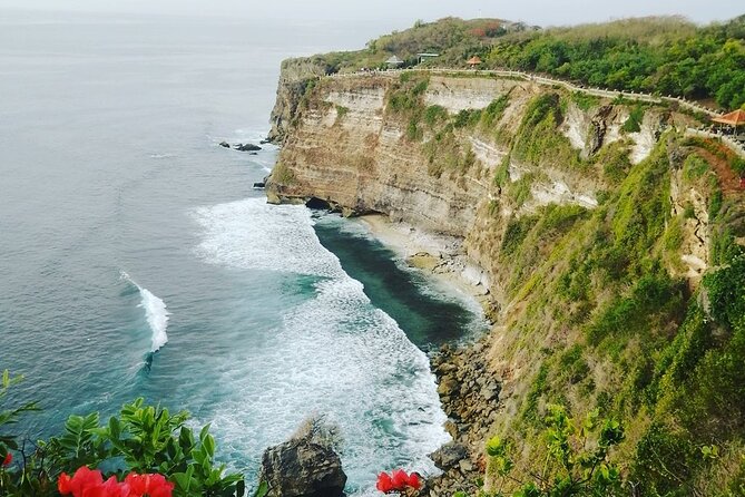 Uluwatu Sunset, Kecak Dance and Jimbaran Seafood Dinner - Suluban Beach: cliff steps, rock formations, and sunset-ready viewpoints
