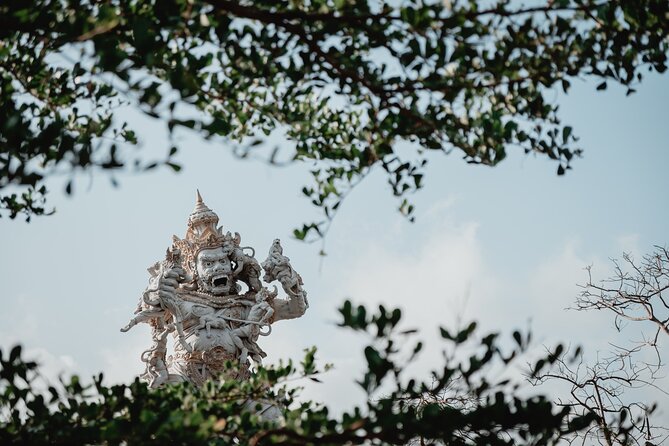 Uluwatu Temple Excursion - FREE WI-FI - Stop 4: Uluwatu Temple on a 70-meter cliff over the sea